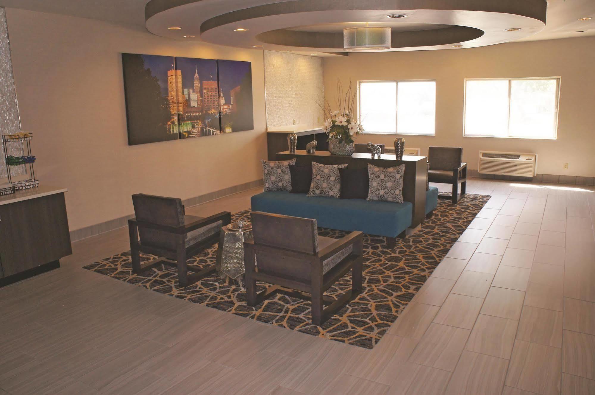 La Quinta Inn By Wyndham Indianapolis North Extérieur photo